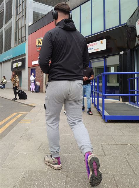 Hot Guys Photos On Twitter Hot Beefy Lad In Town