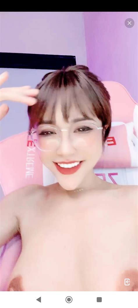 Fresh Vietnamese Pussy For Show