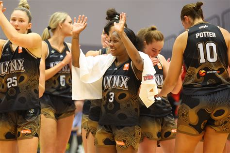 good     aari mcdonalds hot start  perth wnbl