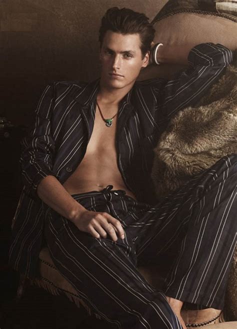 Mathias Bergh в фотосессии Out Magazine: весенняя коллекция Louis Vuitton