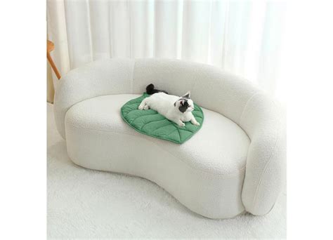 Лежак для питомцев "Лист" 75х57см, 100% хлопок, мягкий синтепоновый ...