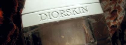Рассыпчатая пудра Естественное сияние Dior Diorskin Nude Natural Glow Fresh Powder Makeup SPF