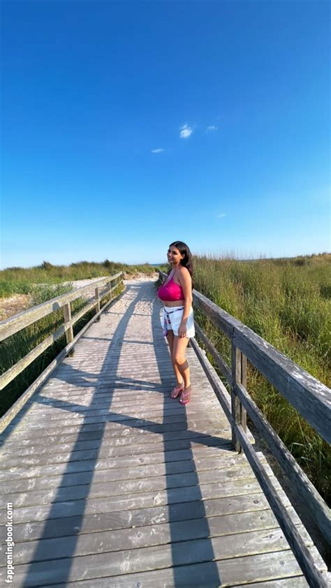 Summer T Summertee Nude OnlyFans Leaks Fappening FappeningBook