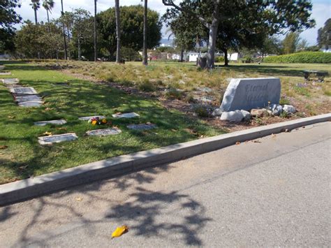 Woodlawn Cemetery In Santa Monica California Find A Grave Cemetery