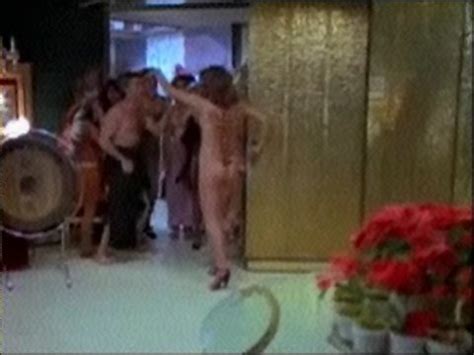 Naked Princesa Lea In El Macho Bionico