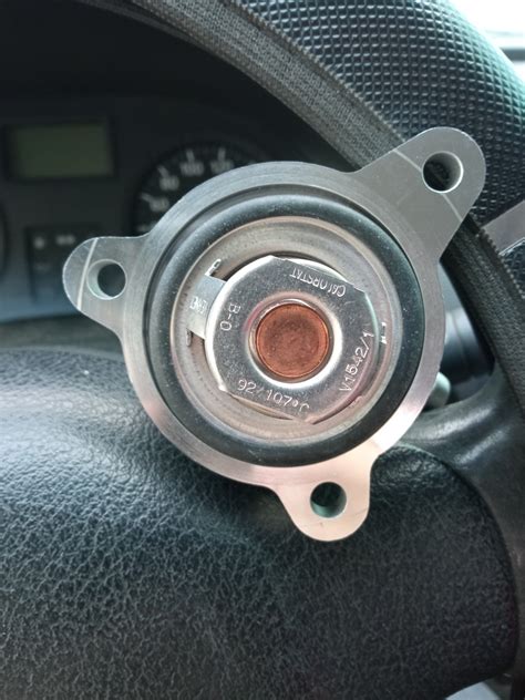 Корпус термостата ASAM и термостат Vernet — Renault Logan (1G), 1,6 л ...