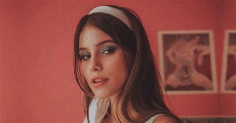 Clarissa Assina Contrato Com A Virgin Music