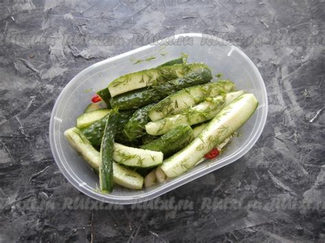 Малосольные огурцы с уксусом быстрого приготовления: 7 фото в рецепте