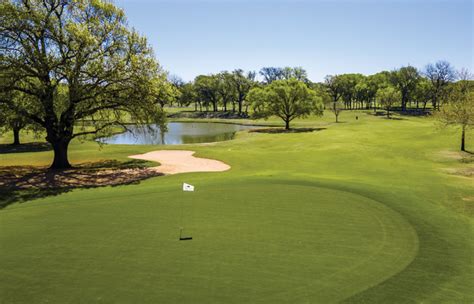 Course Review Pecan Valley River Course Avidgolfer Magazine