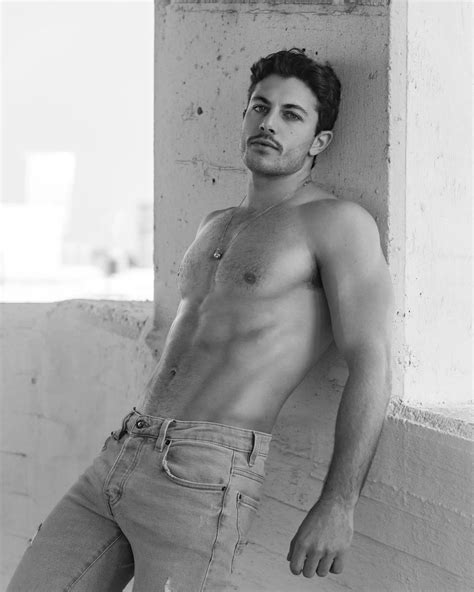 Hot Dudes Good Mood On Twitter Moshe Lanza By Roble Konara