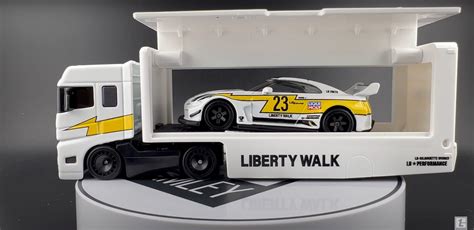 New Hot Wheels Team Transport Set Looks Like A Great Mix Of Six Special Vehicles Autoevolution