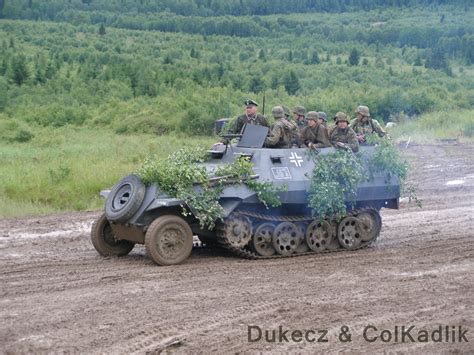 Bahna 2011 Sdkfz 251 1 By Dukecz On Deviantart