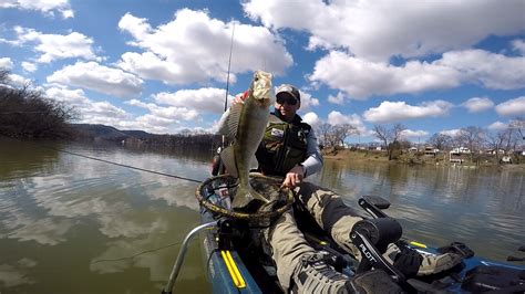 Allegheny River Yak Fishing 31520 Reel Fish Inc