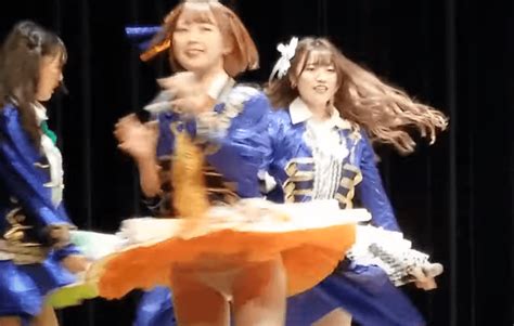 【YouTube パンチラ】アイドルグループ 見せパン履き忘れて 生パン見えちゃった！！ | ハミチラポッチ☆動画紹介エログ