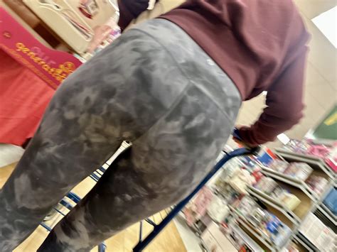 Nice Lulu Ass With A Face Pic Sexy Ass Thigh Gap Spandex Leggings Yoga Pants Forum