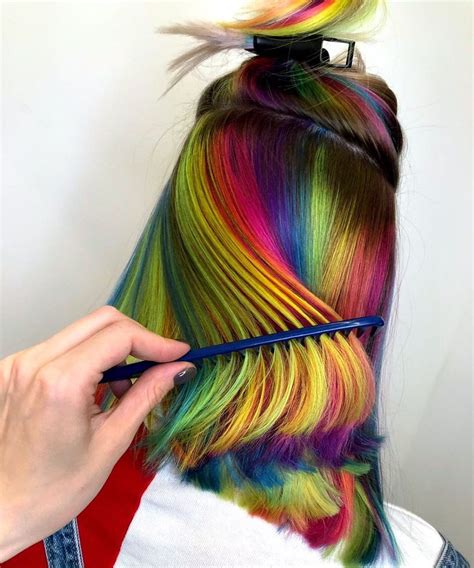 Окрашивание волос Москва 🌈 on Instagram: “Скрытая радуга 🌈🔥 ...