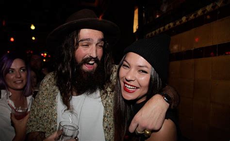 Hot Chicks With Douchebags