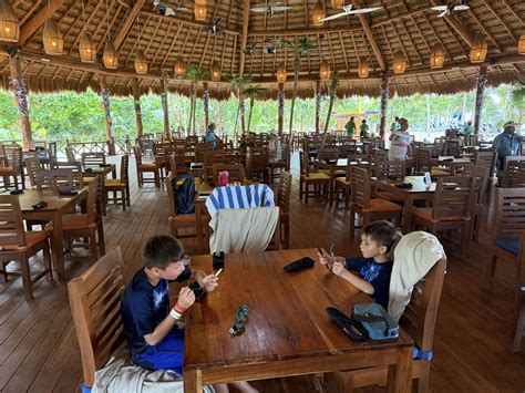 kuza beach club cozumel 3