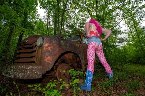 Giant Fake Tits Crossdresser Jon Scarecrow Bts Corset Photoshoot XHamster