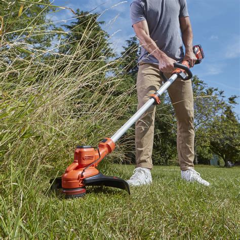 Триммер электрический Black & Decker BCSTA536B-XJ купите по низкой цене ...