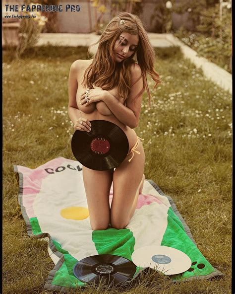 Zahia Dehar Nude The Fappening