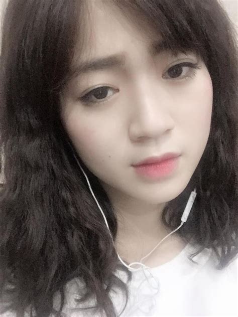 Truy tìm hot girl thổ dân đẹp hút hồn và sexy khiến dân mạng không thể rời mắt