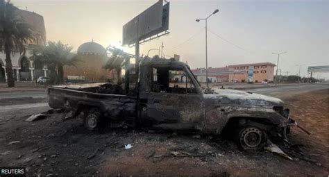 Sudan crisis: Air strikes and fighting in Khartoum as truce collapses ...