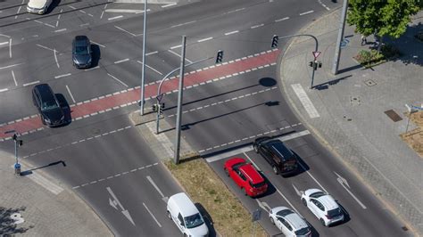 Richtig abbiegen Was solltet ihr im Straßenverkehr vermeiden