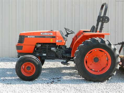 Kubota M4700 Specs Engine Transmission Dimensions