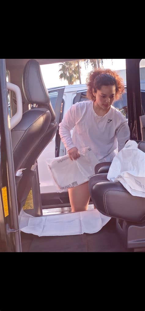 Thiccc Wedgie PAWG Carwash Bending Over Ass Forum