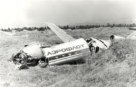 Crash of a Yakovlev Yak-40 in Tbilisi | Bureau of Aircraft Accidents Archives