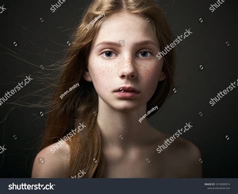 2 000 Beautiful Naked Redhead Studio Images Stock Photos Vectors Shutterstock