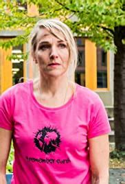 SCHULE FURS LEBEN NUDE SCENES AZNude