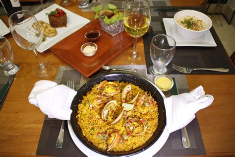 🇨🇺 🥘 Cuban Style Paella Paella La Escondida Habana
