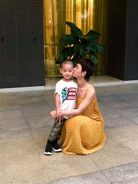 Style Ch M Con C A Hot Mom Vbiz S T Nh Nh Ng K N O C N L I A Ph N U Tranh Th Khoe