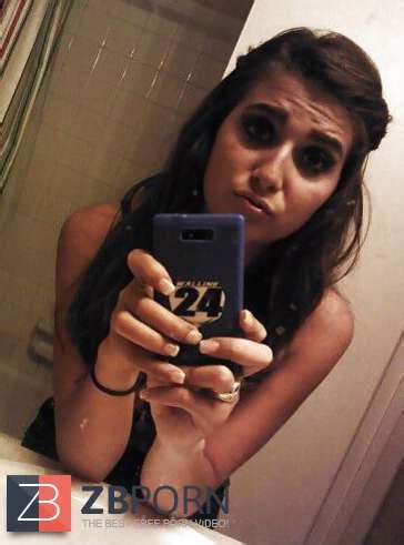 FB Chicks Part ZB Porn