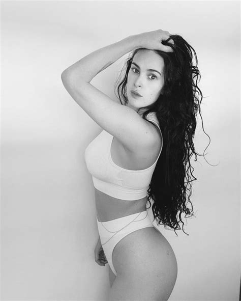 Rumer Willis Poses In A Sexy Bikini And Lingerie After Beating Alcoholism In Photos