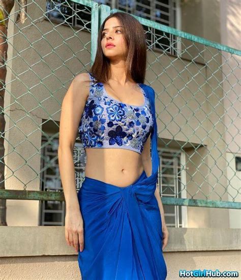 Sexy Vedhika Kumar Hot Indian Actress Pics Photos