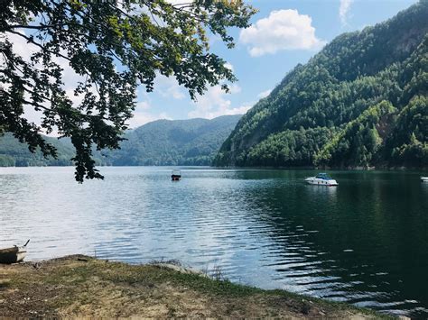 The Most Beautiful Hiking Routes In Lacul Vidraru Outdooractive