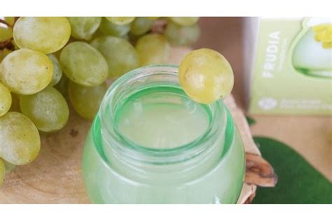 Себорегулирующий крем для лица Frudia Green Grape Pore Control Cream ...