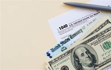 Senate Panel Backs 52 Percent 2024 Federal Employee Raise