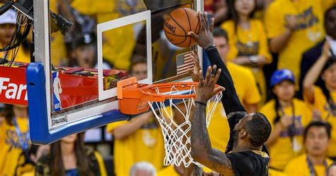 Even Andre Iguodala Thought Lebron James Nba Finals Block Was Dope