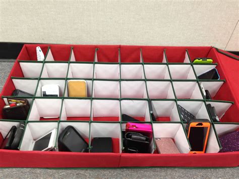 5 Tips for Managing Mobile Devices in the Classroom | Phone solutions ...