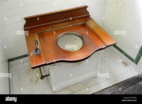 Toilet Seat For Victorian Style Toilet At Larissa Morning Blog