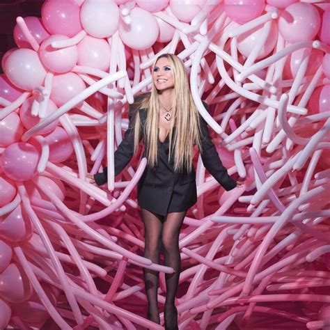 Sao phim Sex and the City rủ con gái 2K4 chụp ảnh nội y tuổi 51 vẫn đam mê mặc gợi cảm