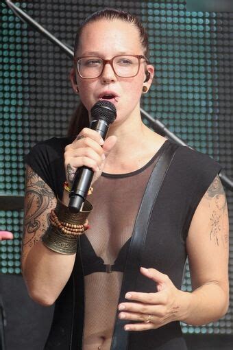 Stefanie Heinzmann Stefanieheinzmann Nude Leaks Onlyfans Leaked