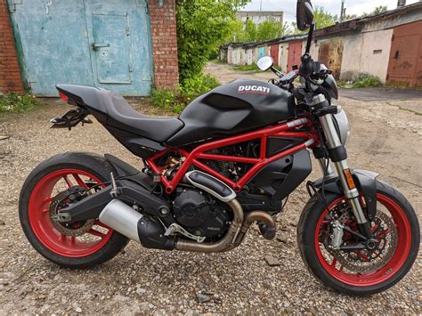 Купить б у Ducati Monster 797 инжектор 6 передач в Москве чёрный naked bike 2018 года на Авто