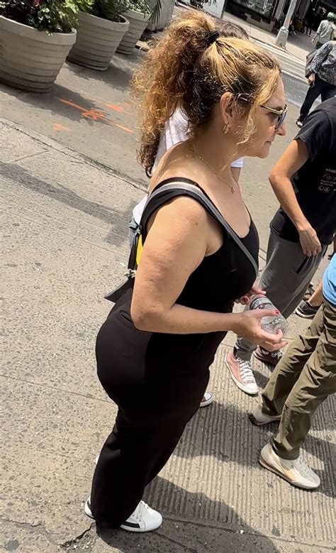 Super Stacked Milf With Fat Ass OC Gifs Ass Forum