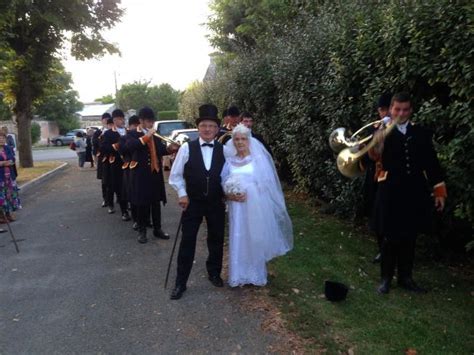 P Lerinage Du Ao T Et Noces Beauceronnes Et F Te De Saint Hubert