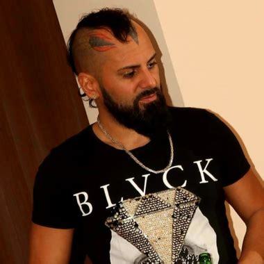 Schmutzige Blonde Hausfrau Fickt Beide L Cher Xhamster